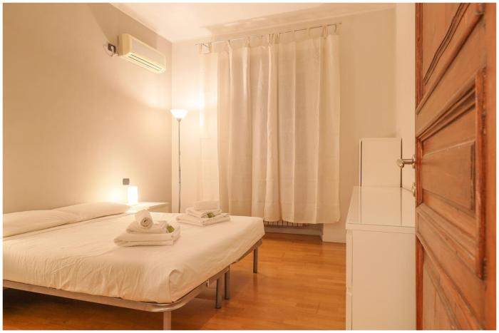 Domus Napione 2 steps from Piazza Vitto WIFI & AC