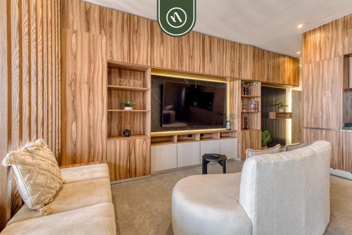 Luxury Studio - Revolution Monument View - Pool