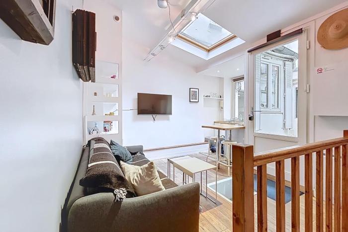 Tiny house near Eiffel Tower