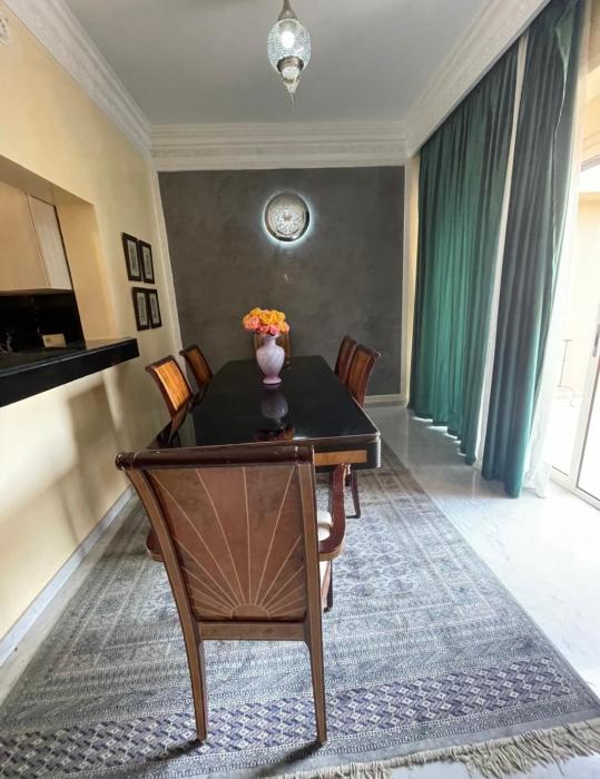 Bel appartement 95 m2 au centre dans le plus beau quartier de Marrakech