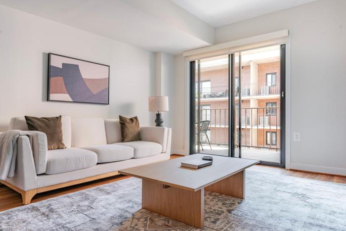 Blueground Clarendon fitness center nr Arlington Cemetery WDC-1168