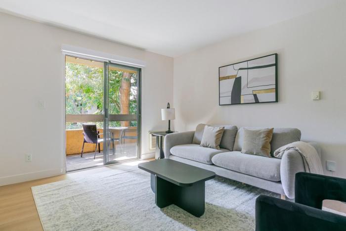 Blueground Shoreline West pool nr Shoreline Park SFO-2075