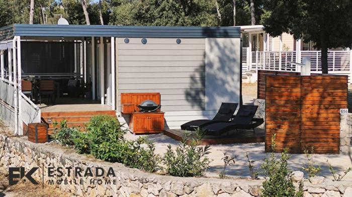 Mobile home EK Estrada