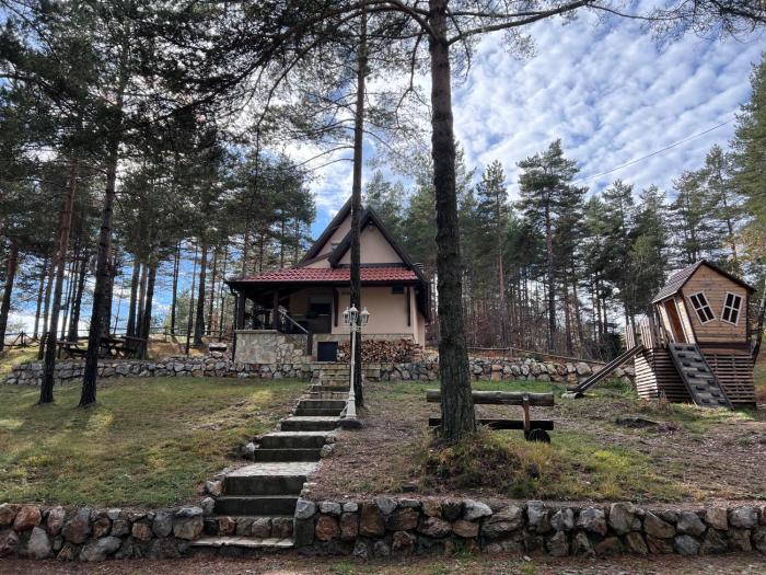 Vikendica Martinović