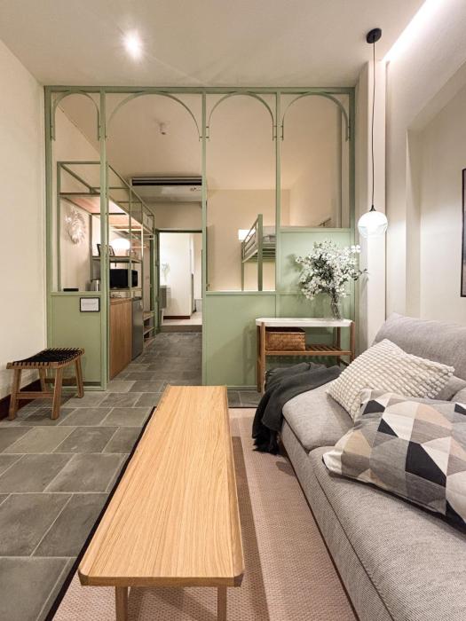 TinyLily House Cozy Studio near MRT Chinatown