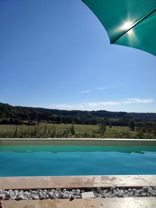 Deumeure de charme Lotoise avec piscine
