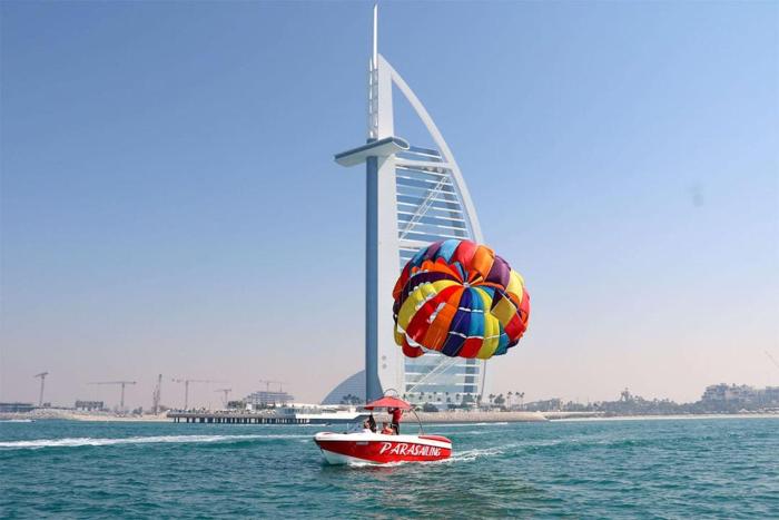 Parasailing Boat Dubai