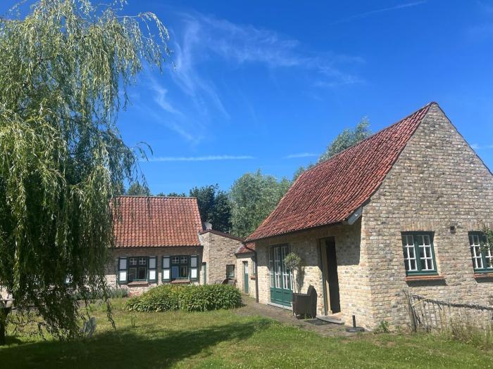 Knus vakantiehuis cottage Malpertus in de Moervos in Damme
