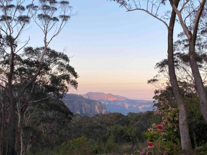 Govetts Leap lookout cottage with sauna