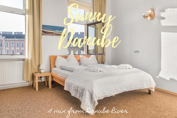 Comfy 2BR Apt WIFI & TV Next to Millenium Tower