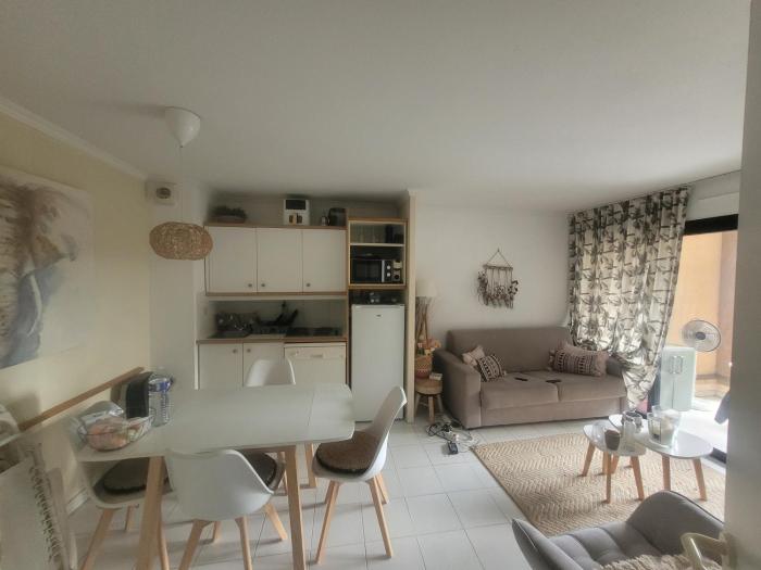 Chambres charmantes dans un appartement moderne à deux pas de la mer