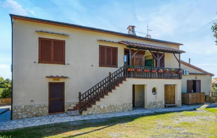 4 Bedroom Stunning Home In Roccastrada