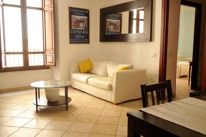 Sardinian Gallery Prenda