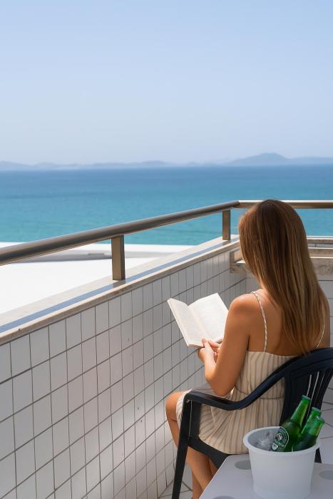 Pé na Areia REAL Vista Mar Varanda 8 pessoas