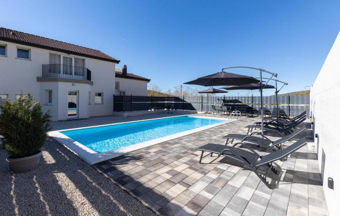 Awesome Home In Imotski