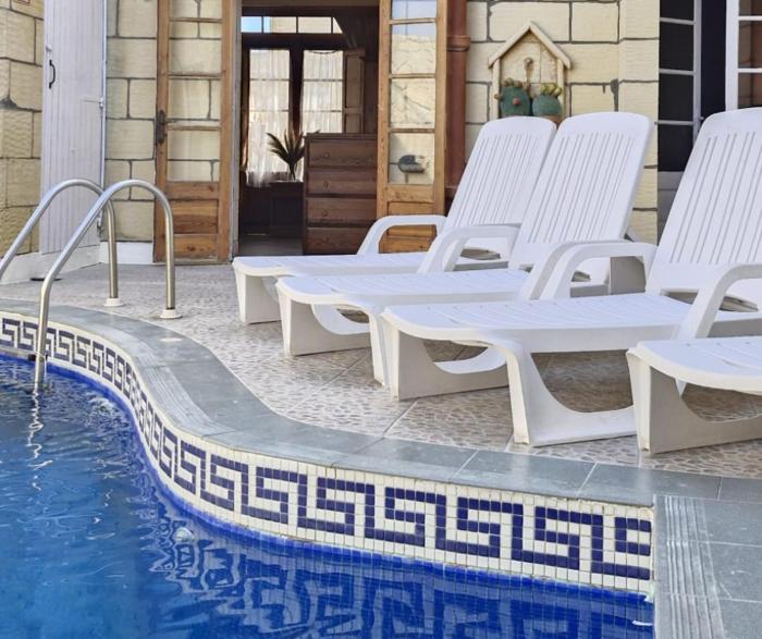 Sunset Castle House with Pool