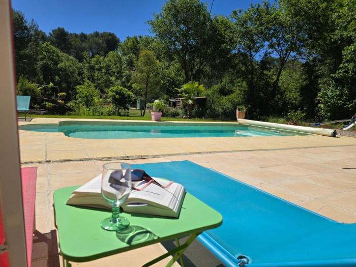 studio à la campagne avec piscine