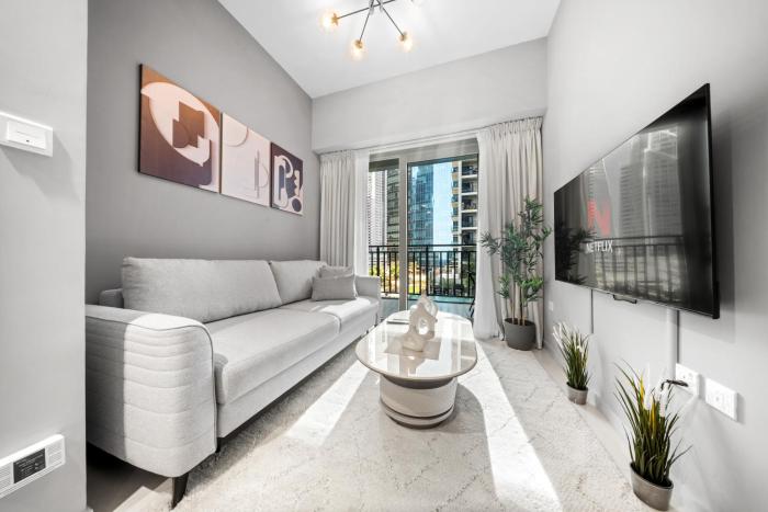 Stylish & Elegant Stay Prime Business Bay Spot