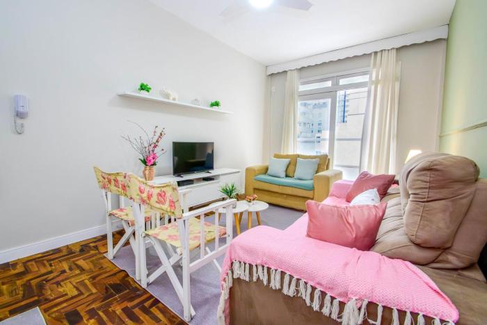 Apto na Av. Atlântica com garagem RN1147