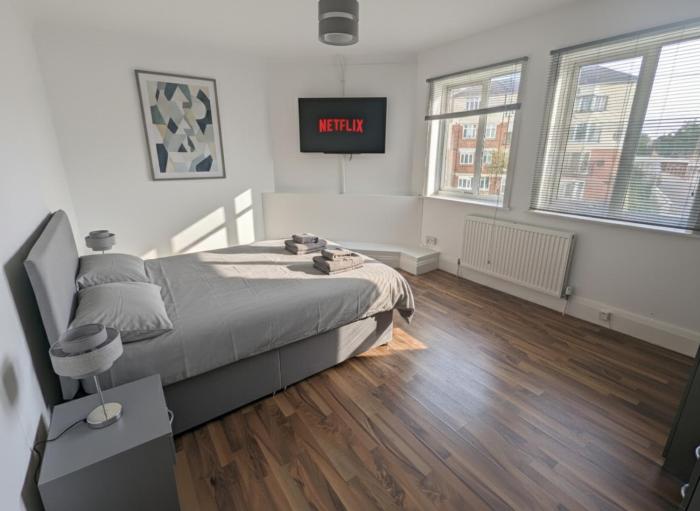 The Music Rooms! Rooms above Griffin Pub-Winter 2026 Sale!