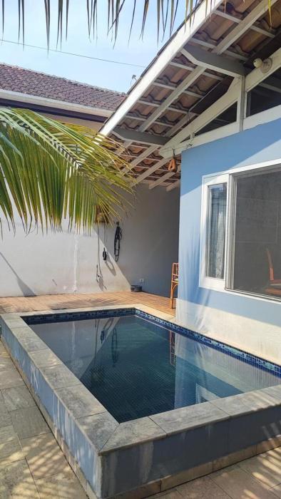 Casa com Piscina 300 Metros do Tenório para 18 pessoas