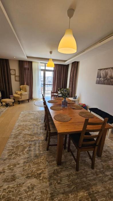 Cairo Festival City - 3 BR Apartment Modern, Trendy Home - Steps Away to CFC MAlll