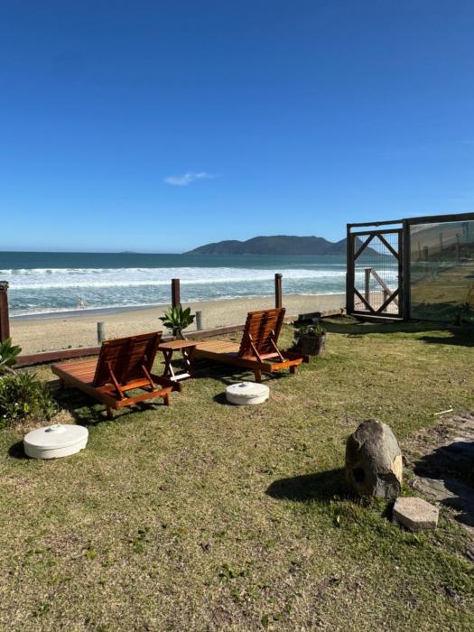 Beira da praia do campeche