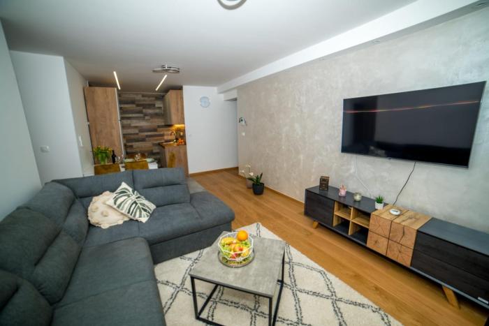 LIL apartment Split center,free parking