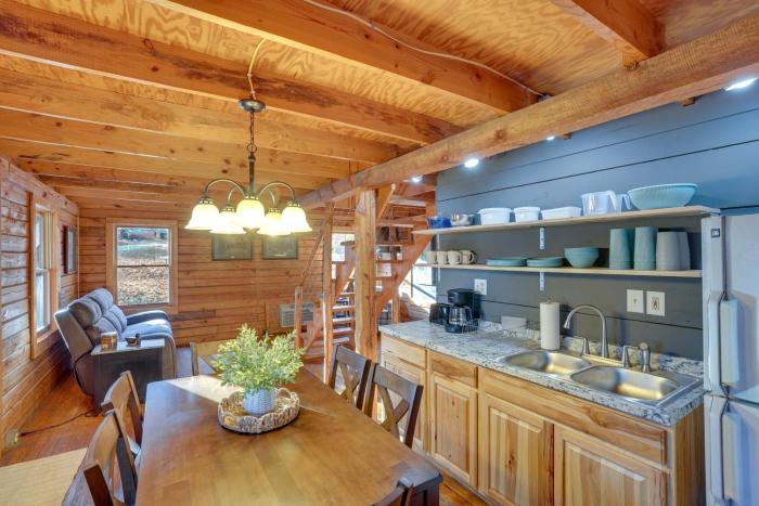 Access to Community Marina! Lake-View Murray Cabin