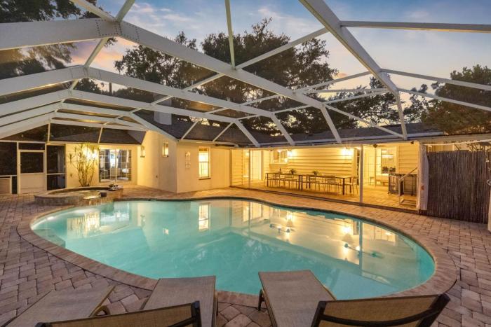 Heated Pool Spa, Game Room Near Beach