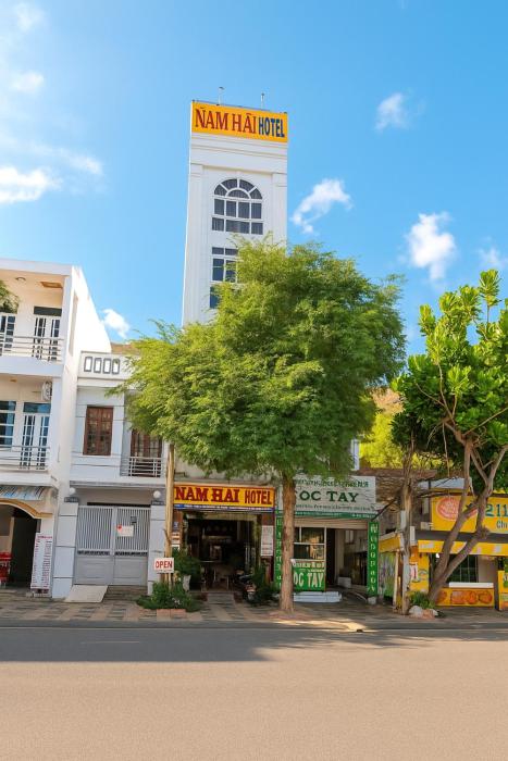 Nam Hải Hotel