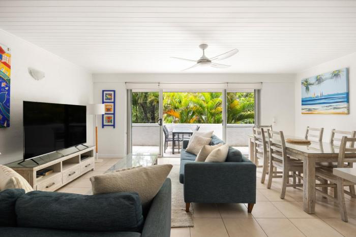 Tea Trees 5 Coastal Calm near Hastings St