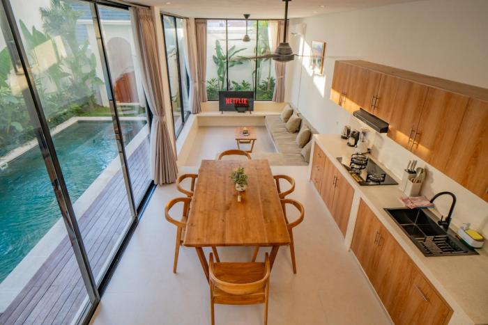 Mordern 3BR Villa in Prime Canggu with Private Pool and walk to Gym and Cafe