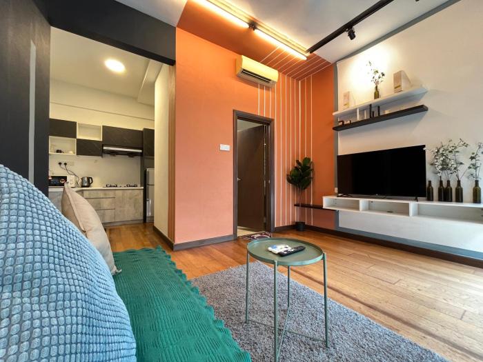 Homestay Walking Distance to PWTC
