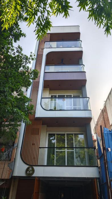 Casa Aarya - Brand New, Modern Flat in the heart of Delhi