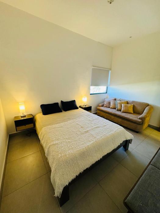 Departamento de lujo cercano a Citadel y aeropuerto