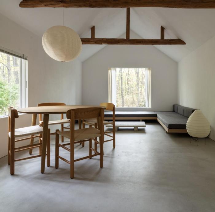 WHITE HUT l ホワイトハット