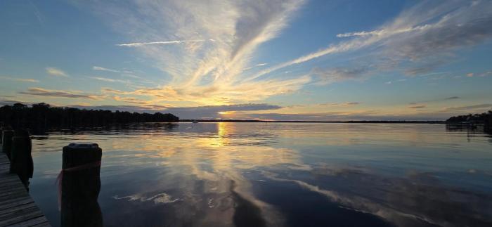 Porkys Lodge, Bar & Grill