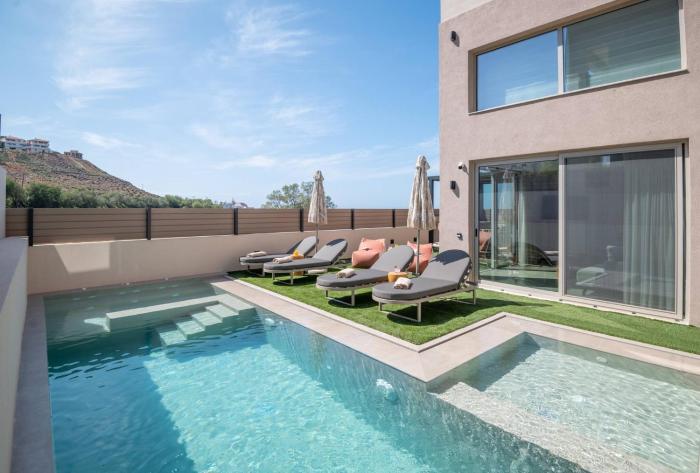 Avissos Resort Villas, By Hellocrete