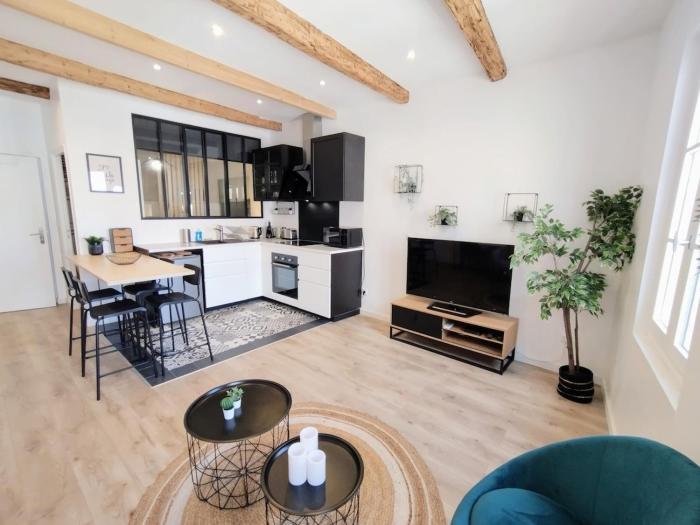 Grand T2 au coeur du Panier