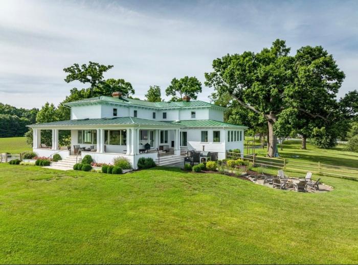 Manor House & Farm Stay