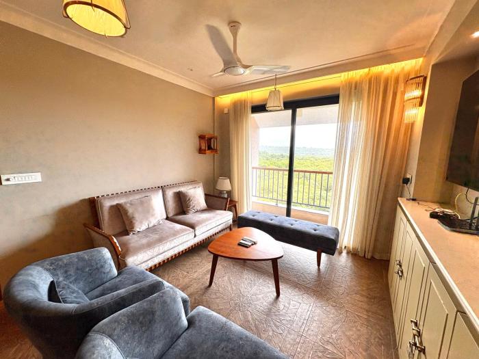 Lavish 2BHK Apartment with Mangrove View - Near Candolim Beach