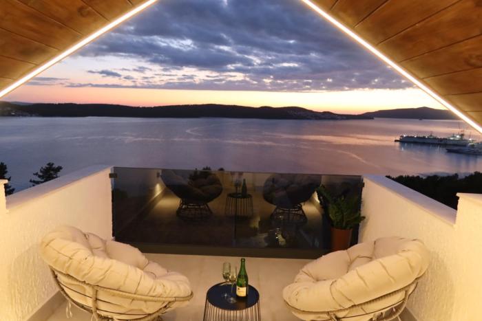 Apartment Ciovo with beautiful view on Island