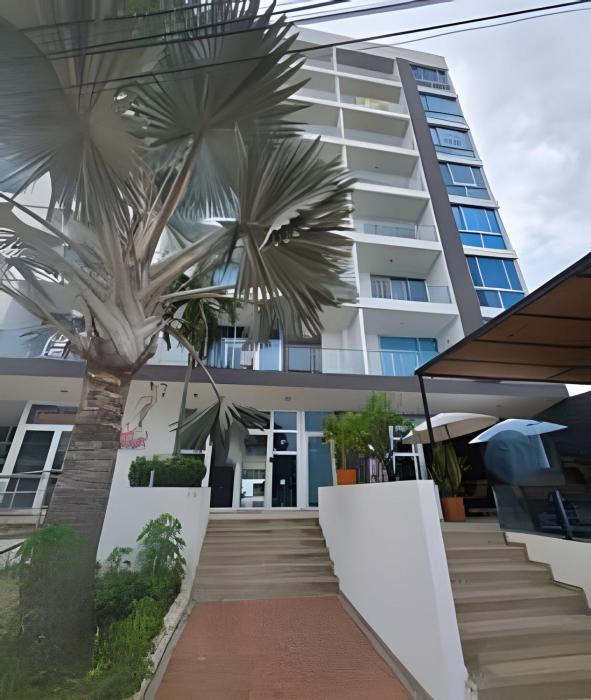 Loft acogedor con vista, piscina y balcón