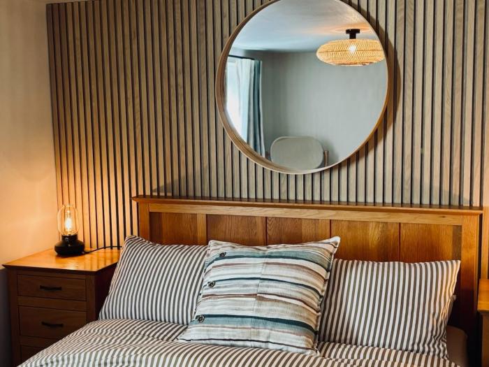 Hanger Farmhouse Hideaway