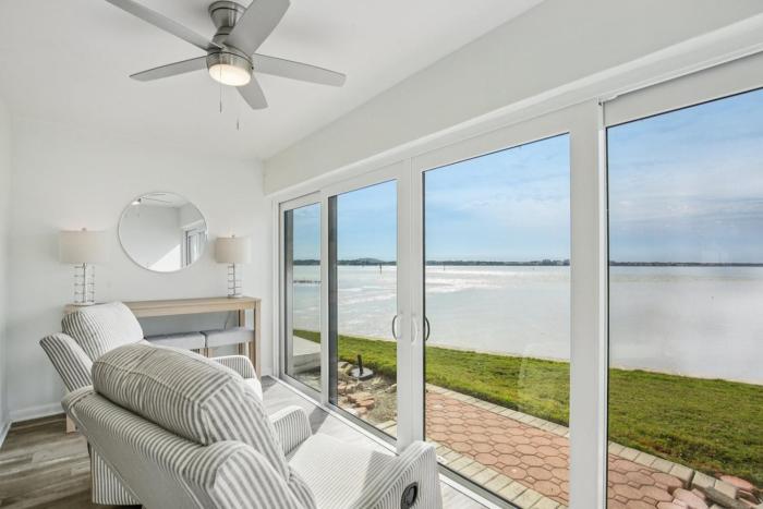 Tranquil Gulf Front 2 Bedroom 2 Bath Condo in Clearwater Beach, 55 and over, 3 Month Minimum