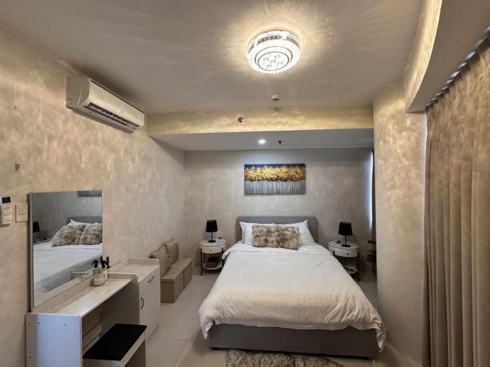 Cozy 1-BR Condo Unit