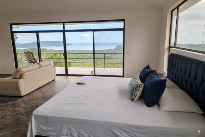 Sunrise Love Studio Tambor Hills