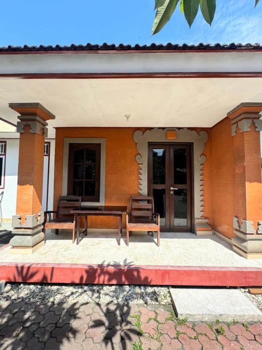 Warmadewa 7, Sanur Guesthouse near beach