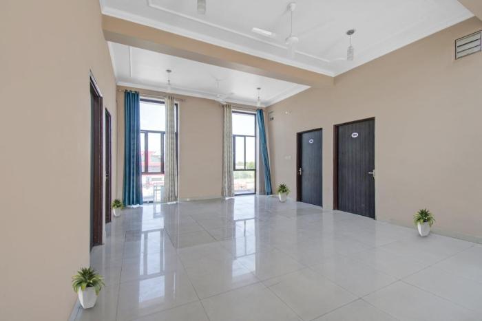 Hotel O by OYO shiv sagar